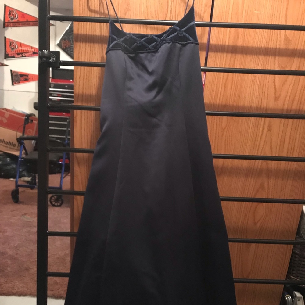 Prom Dress - Picture 2 of 4